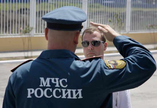 Dmitry Medvedev visits fire station