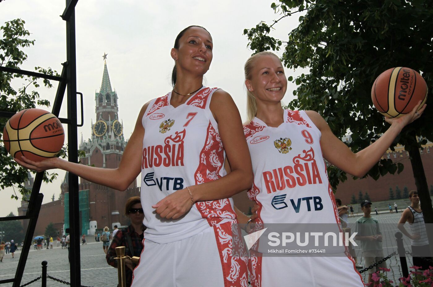 Elena Danilochkina, Katerina Keiru
