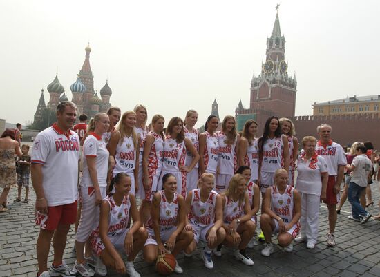 Russian national men's and women's basketball teams of 2010