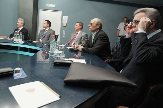 Vladimir Putin visits Gazprom-VNIIGAZ Ltd.