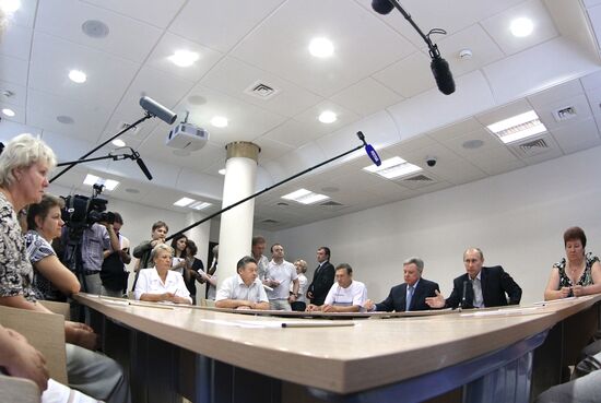 Vladimir Putin visits Gazprom-VNIIGAZ Ltd.