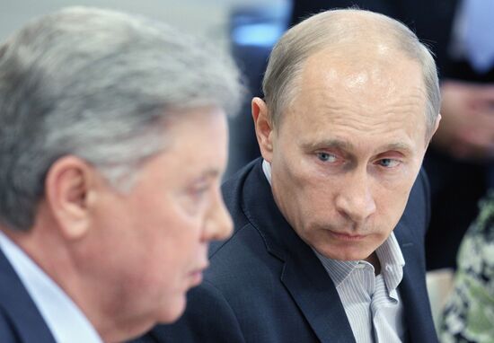 Vladimir Putin visits Gazprom-VNIIGAZ Ltd.