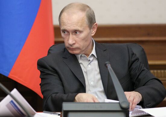 Vladimir Putin visits Gazprom-VNIIGAZ Ltd.