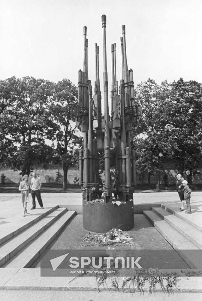 Memorial "The Tomb of the Unknown Soldier"