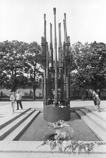 Memorial "The Tomb of the Unknown Soldier"