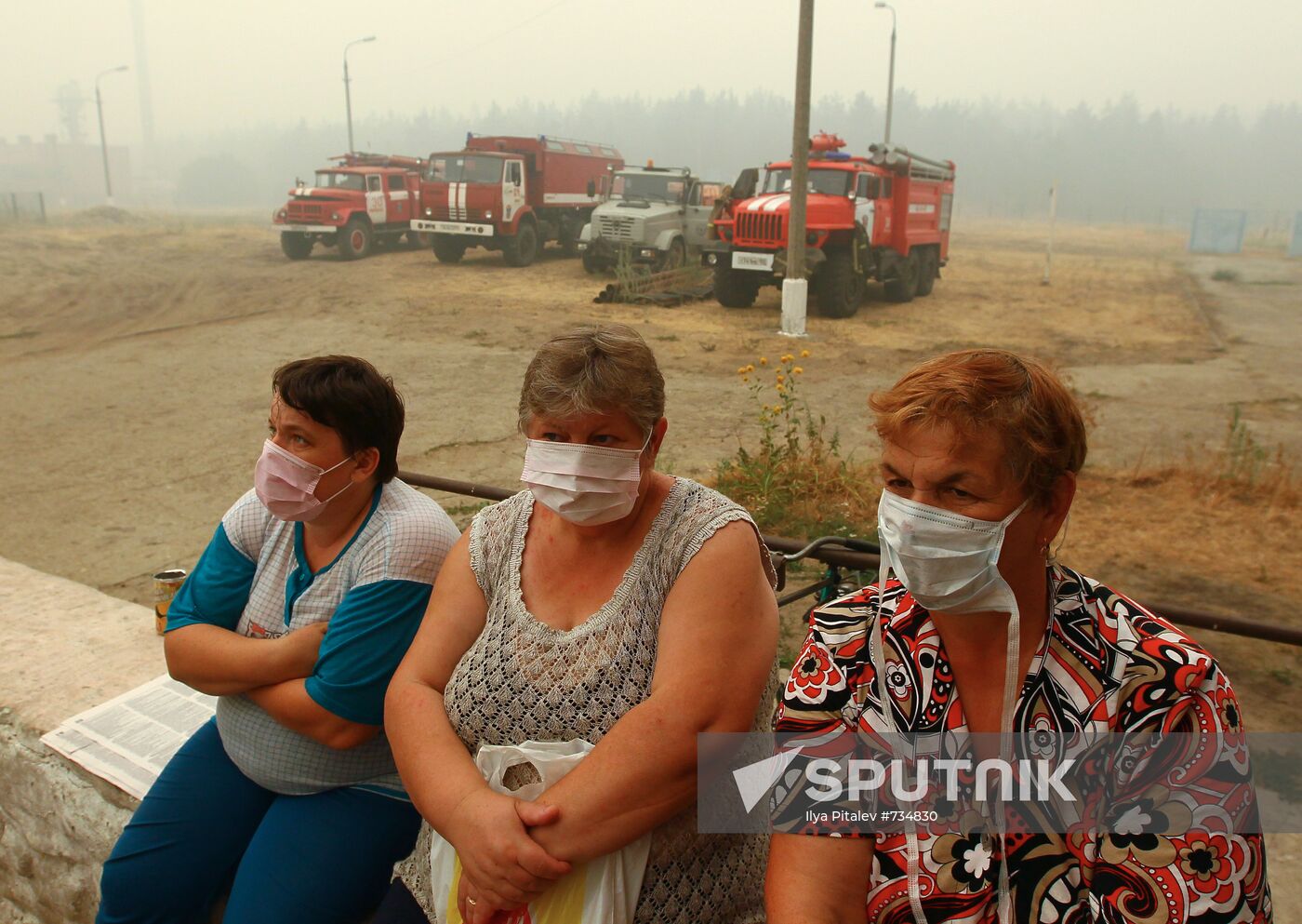 Residents of burned villages of Mokhovoye and Kadanok