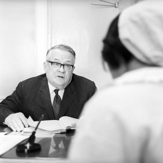 Professor A.Smorodintsev