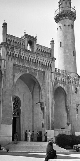 Taza Pir mosque