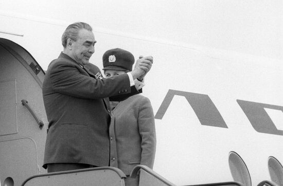 General Secretary of CPSU Leonid Brezhnev visits GFR
