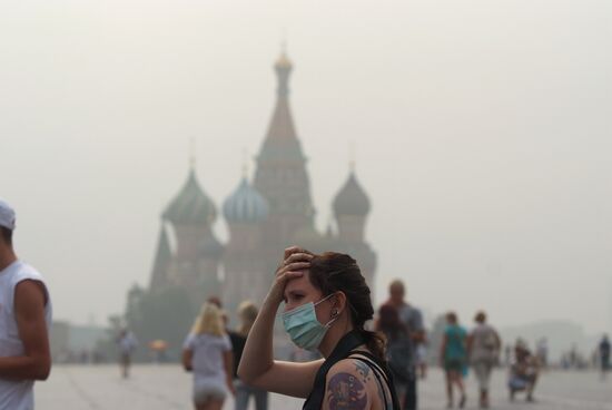 Moscow engulfed by wildfire smoke