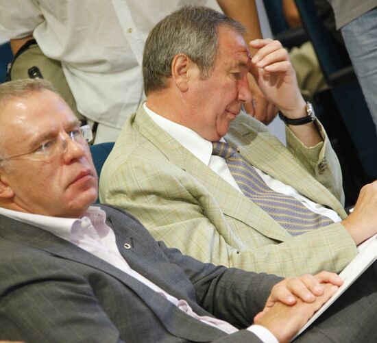 Shamil Tarpishchev, Vyacheslav Fetisov