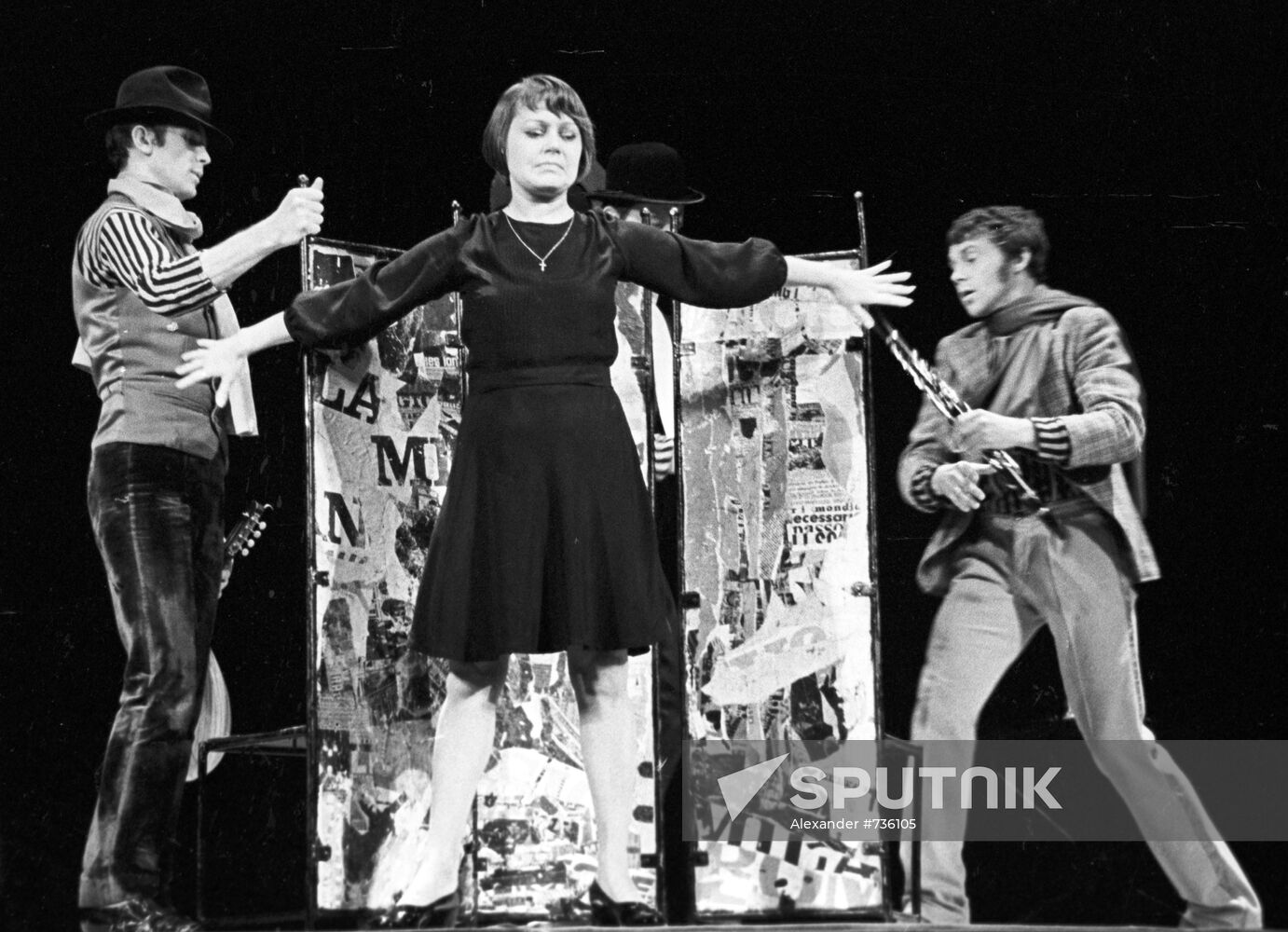 Scene from play "Édith Piaf"