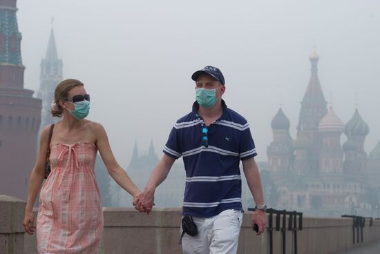 People in gas masks