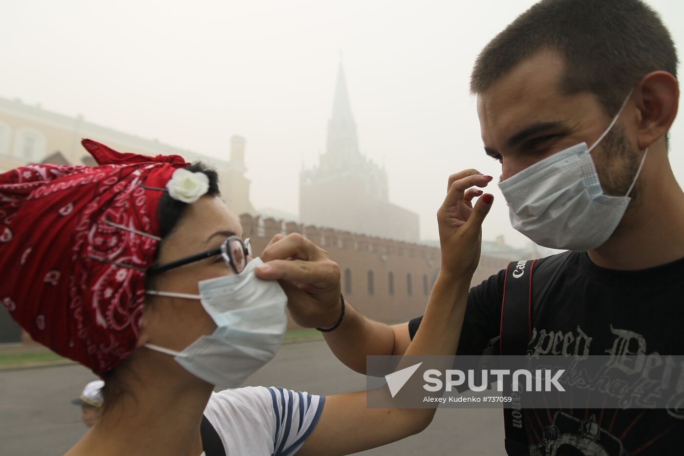 Foreign tourists on the territory of the Moscow Kremlin
