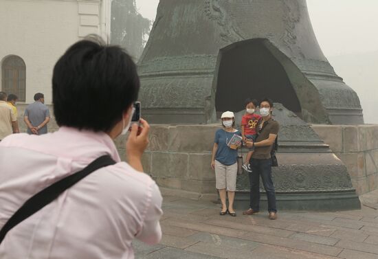 Foreign tourists on the territory of the Moscow Kremlin