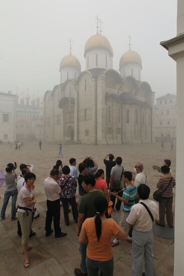 Foreign tourists on the territory of the Moscow Kremlin