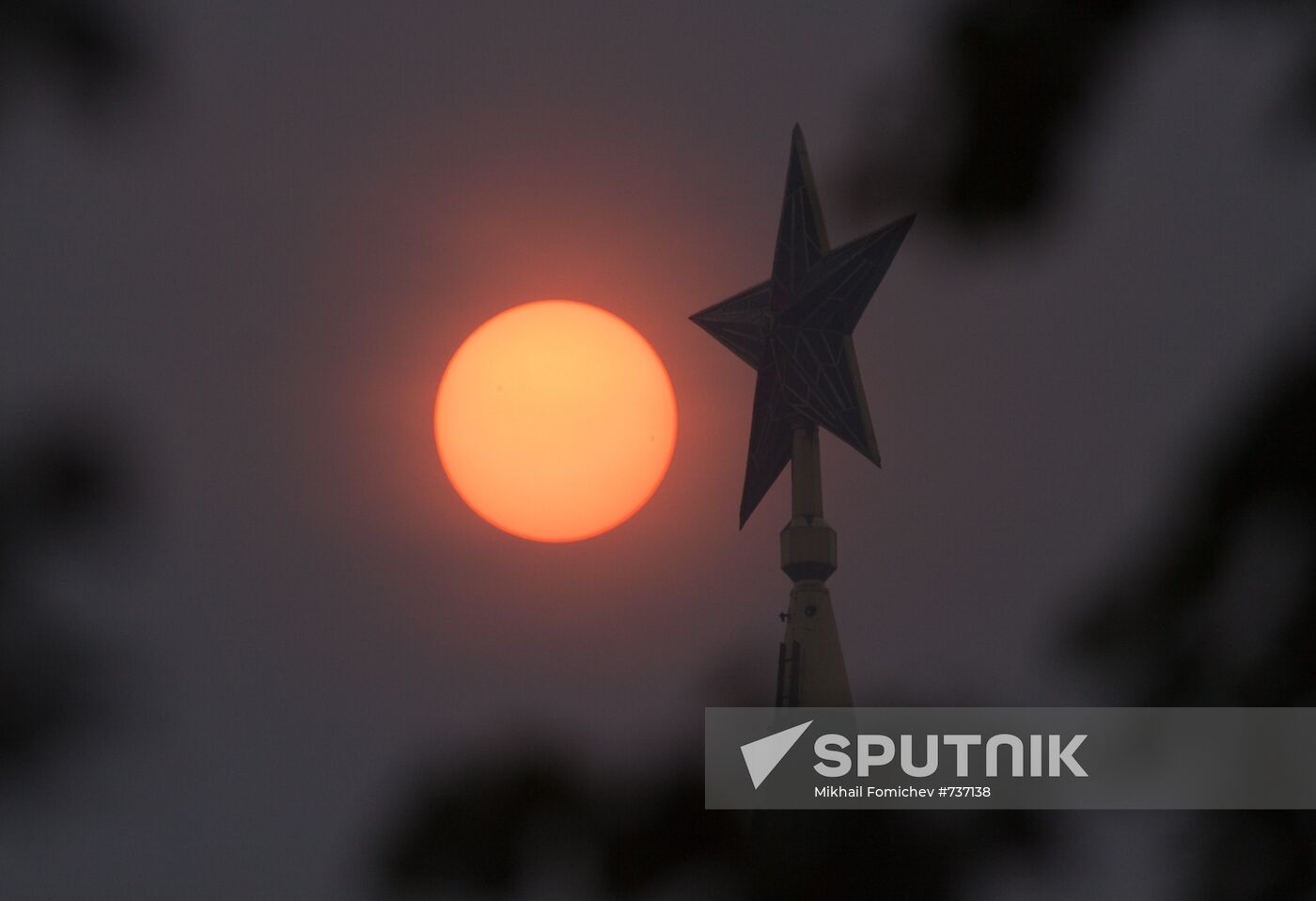 Moscow engulfed in wildfire smoke