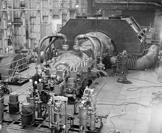 Turbines for the Lithuanian GRES on the test stand