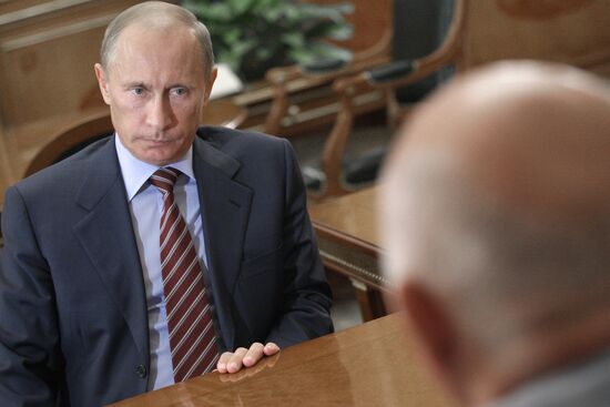 Vladimir Putin meets with Yury Luzhkov