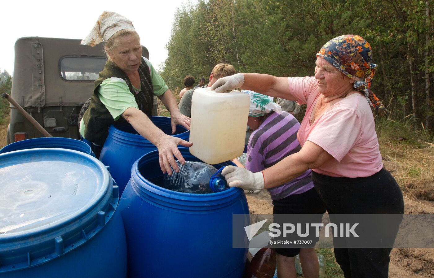 Fighting forest fire in Moscow Region