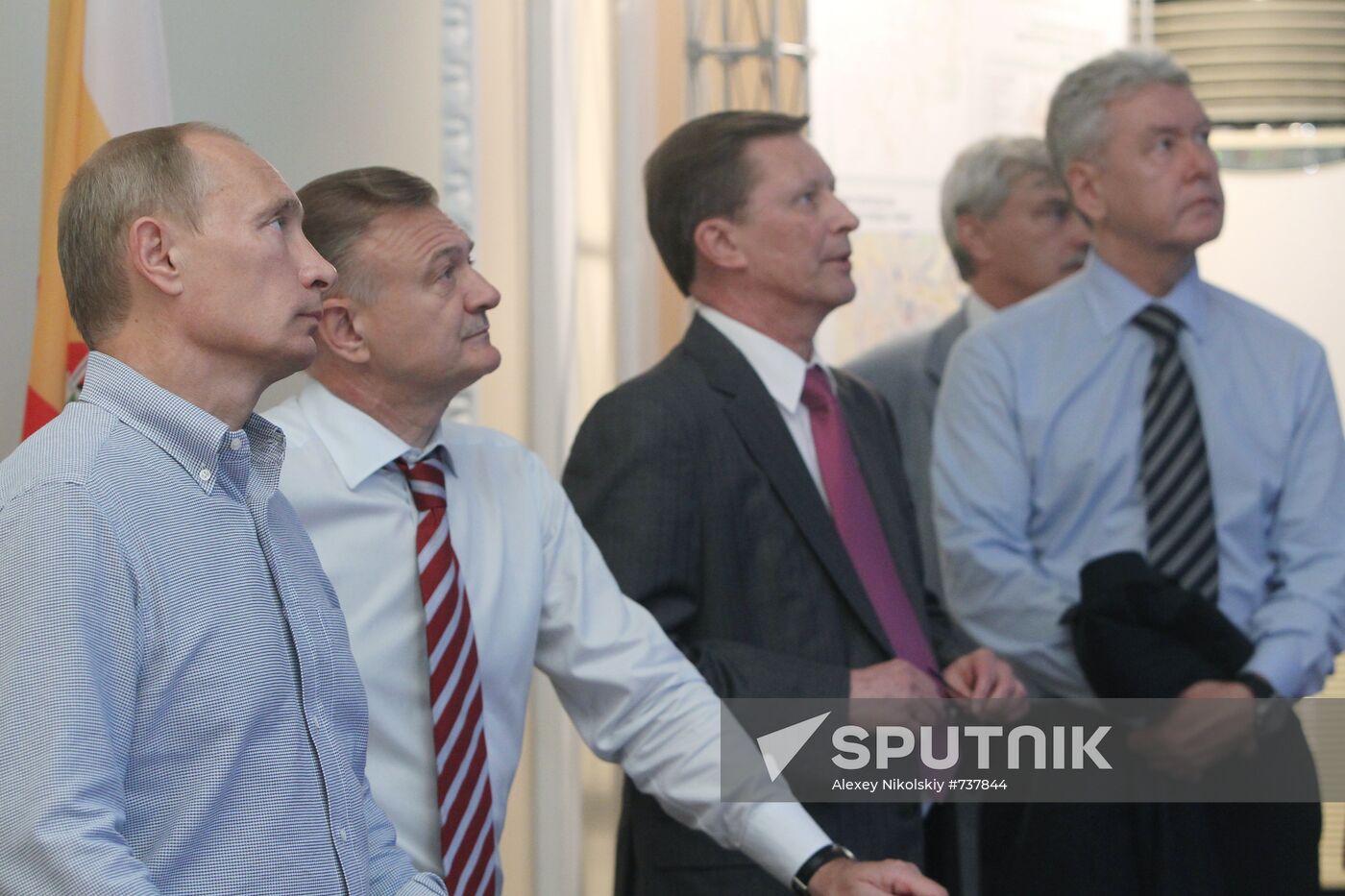 Vladimir Putin visits Central Federal District