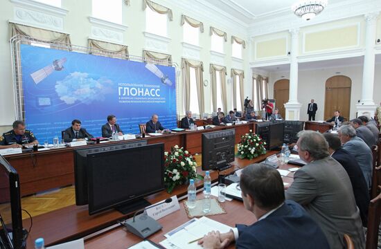 Vladimir Putin visits Central Federal District