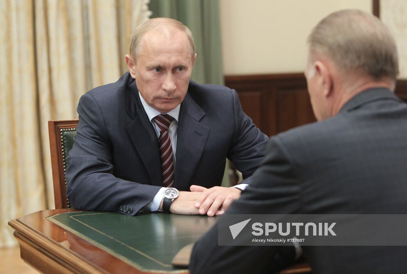 Vladimir Putin visits Central Federal District