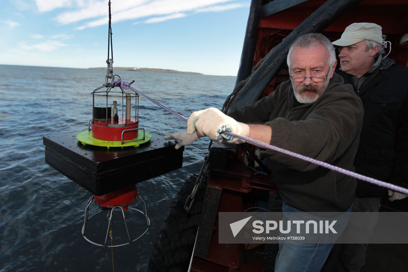 Expedition of Neotrazimy tug boat to New Land archipelago
