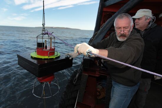 Expedition of Neotrazimy tug boat to New Land archipelago