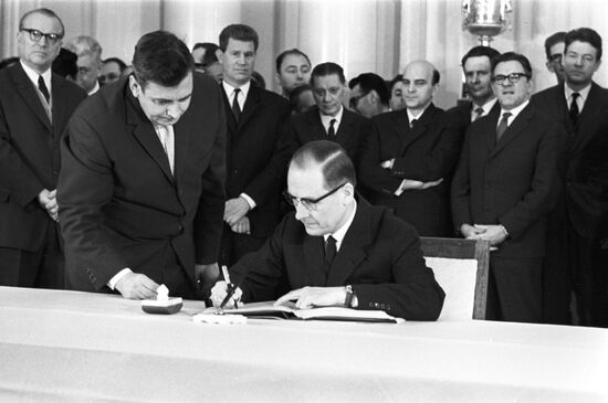 Signing Outer Space Agreement