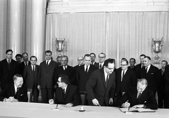 Signing Outer Space Agreement