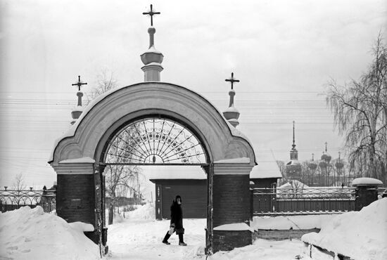 The gates of the Church of the Presentation of the Theotokos