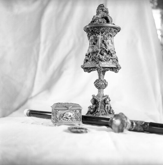 Turtoise pipe and cup