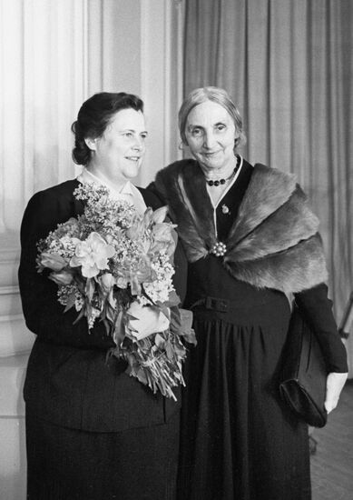 Nina Popova and Eugenie Cotton