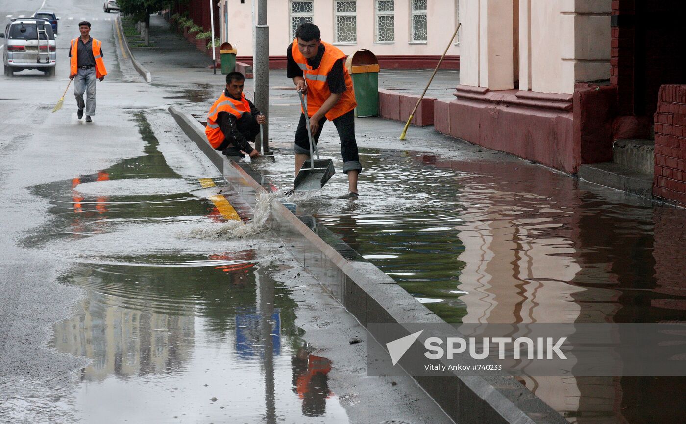Aftermath of overnight showers in Vladivostok