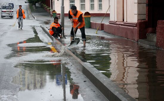 Aftermath of overnight showers in Vladivostok
