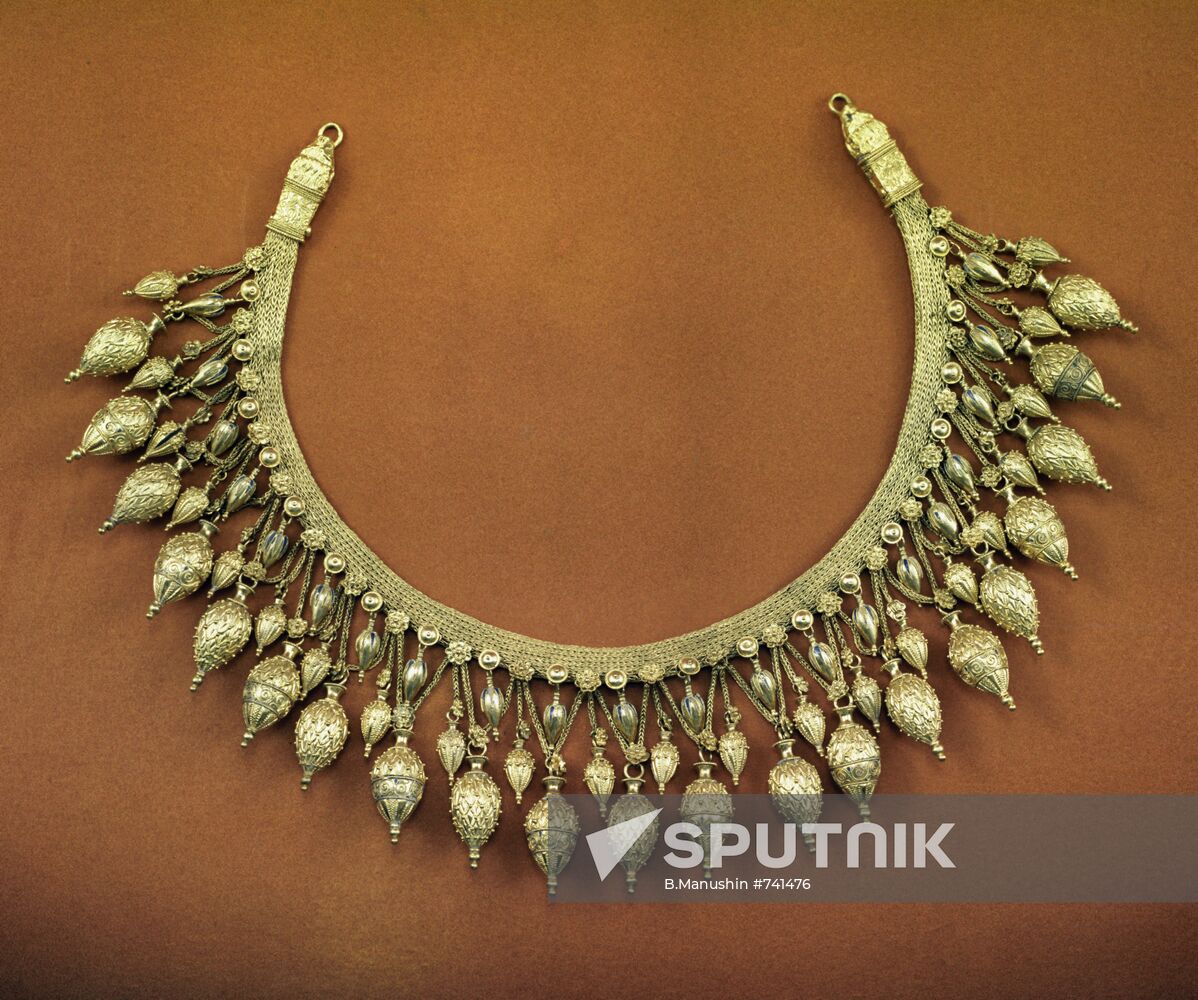 Ancient Greek necklace