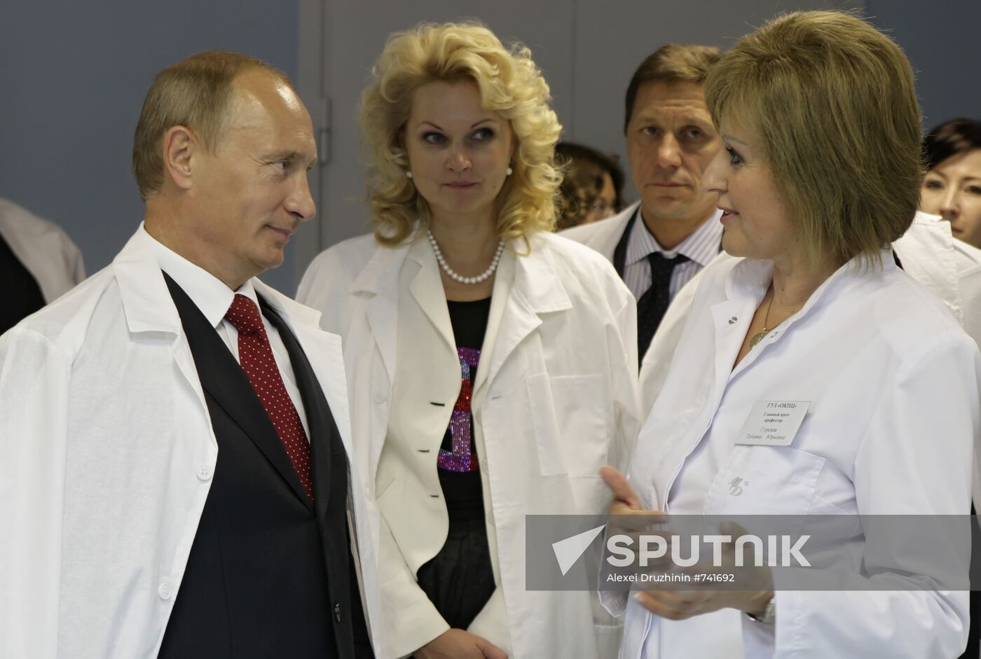 Vladimir Putin visits perinatal medical center in Tver