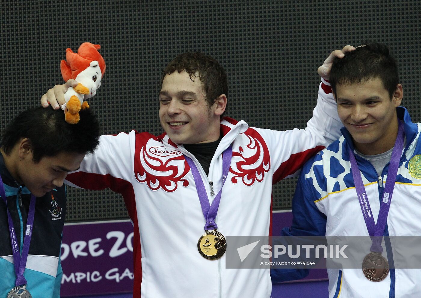 Singapore 2010 Youth Olympic Games. Weightlifting