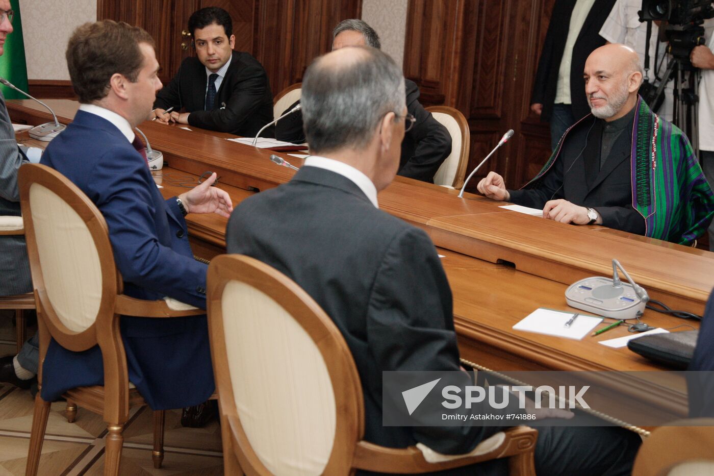 Russian President Medvedev meets Hamid Karzai
