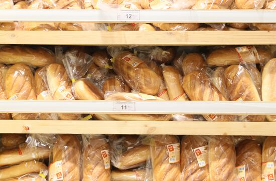 Shelves filled with bread