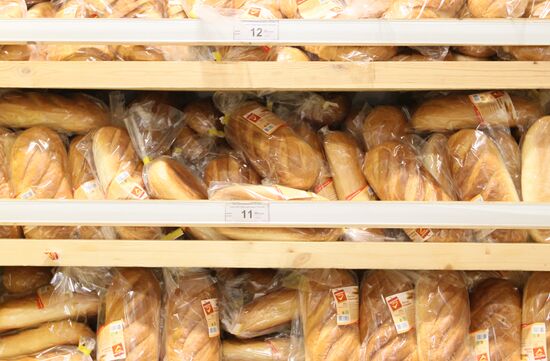 Shelves filled with bread