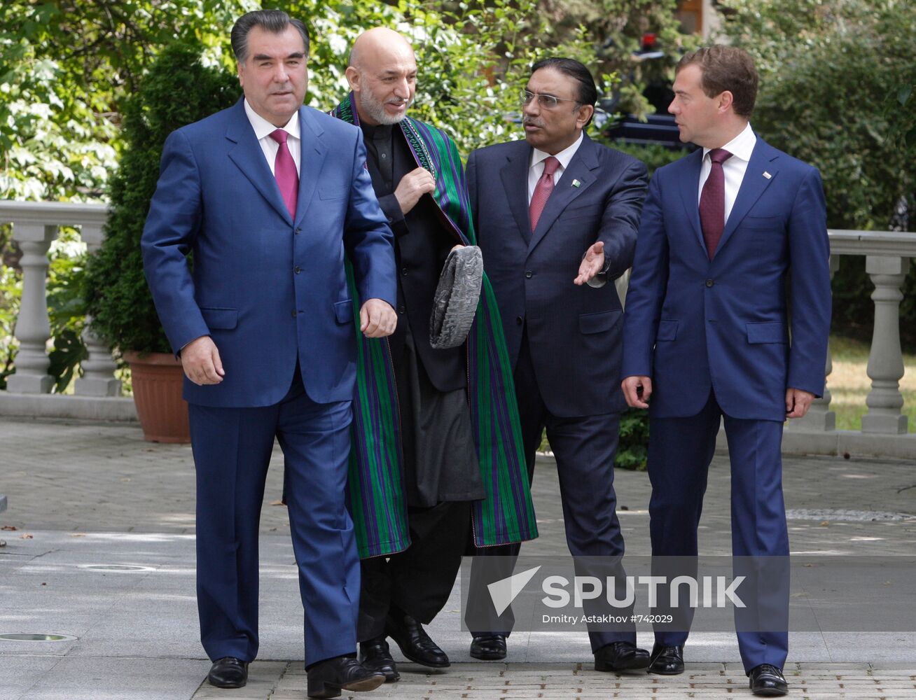 Dmitry Medvedev meets with Tajik, Afghan and Pakistan presidents