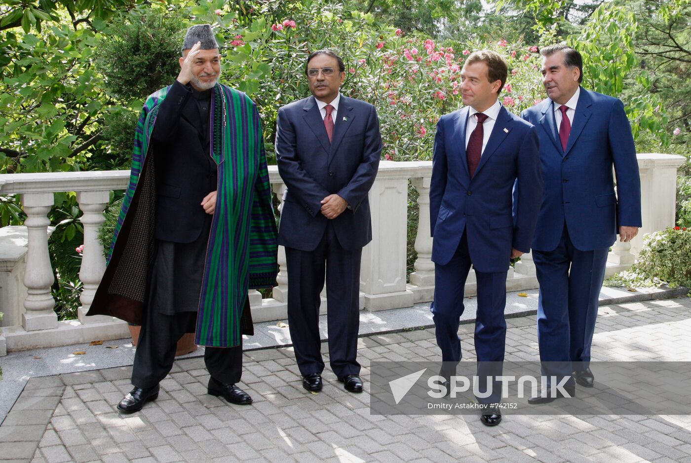 Dmitry Medvedev meets with Tajik, Afghan and Pakistan presidents