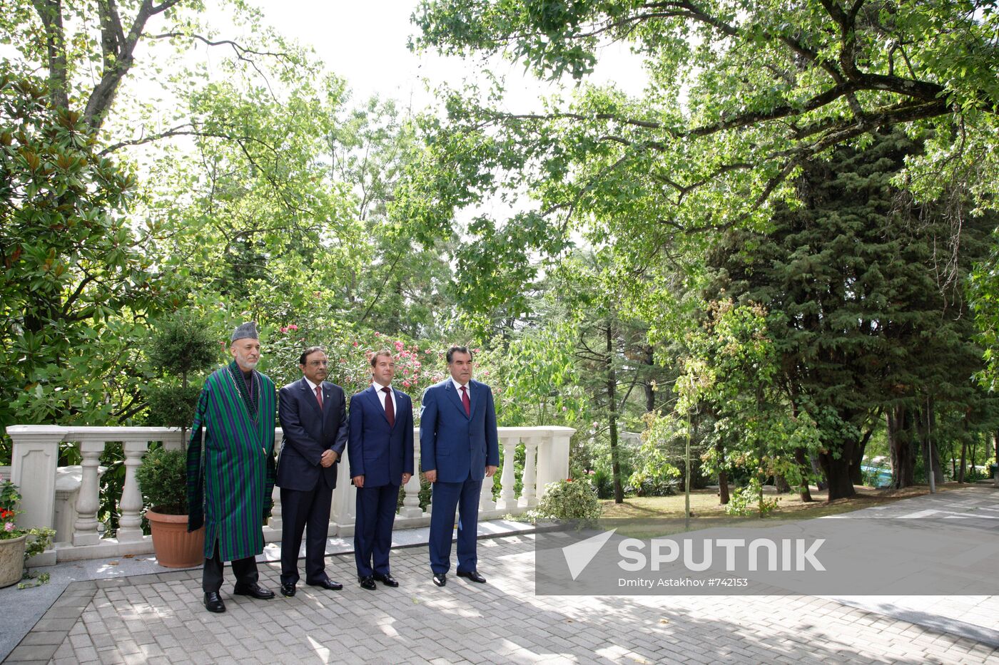 Dmitry Medvedev meets with Tajik, Afghan and Pakistan presidents