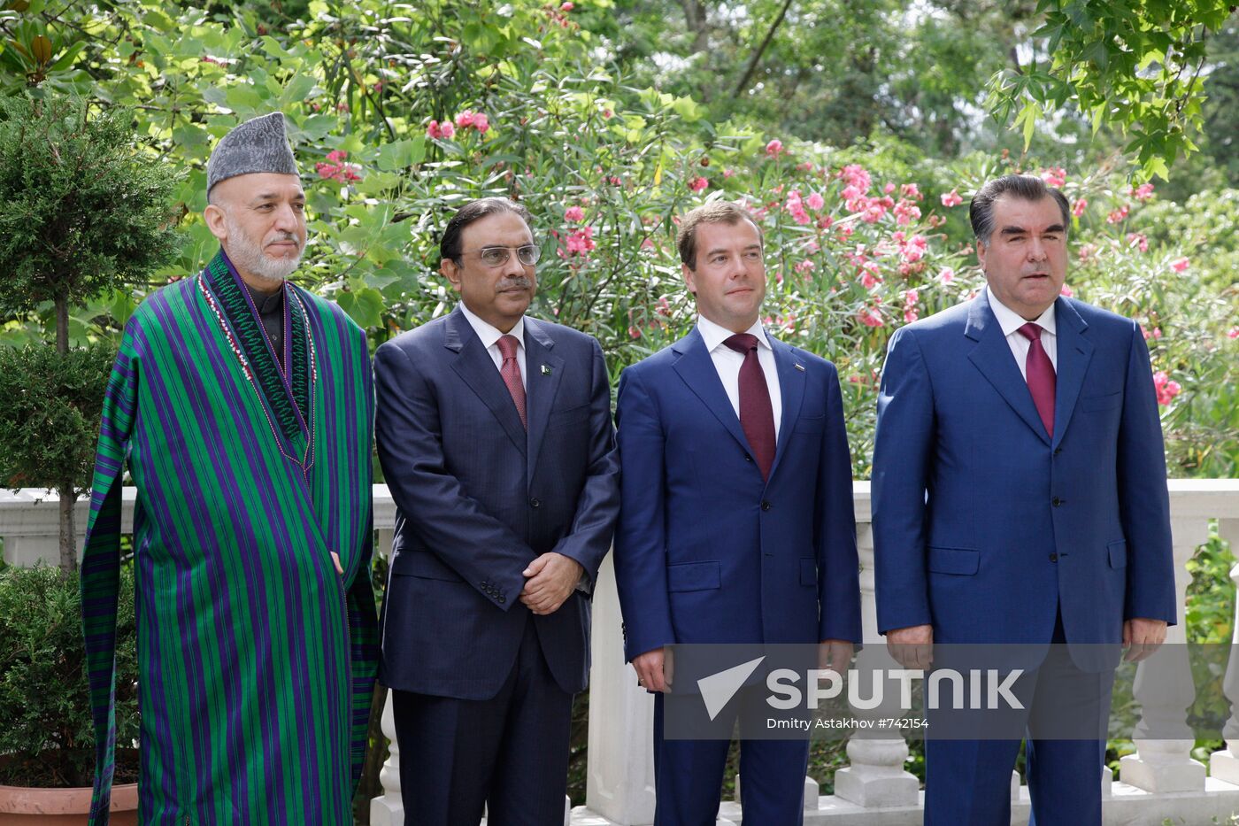 Dmitry Medvedev meets with Tajik, Afghan and Pakistan presidents