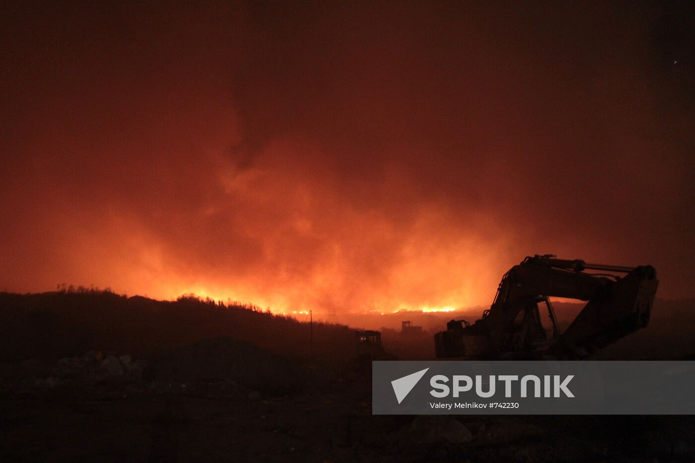 Saburovo solid waste landfill under fire