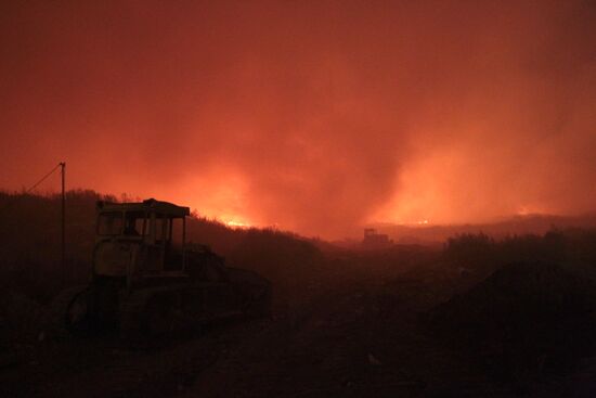 Saburovo solid waste landfill under fire