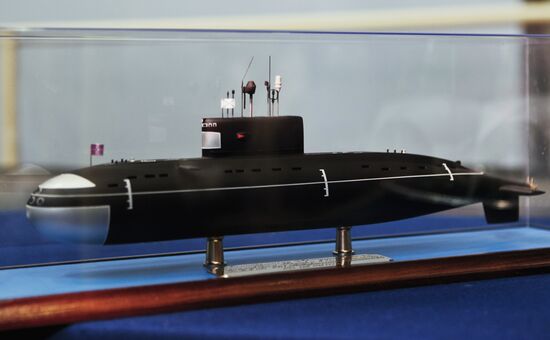 Model of diesel-electric submarine Novorossisk
