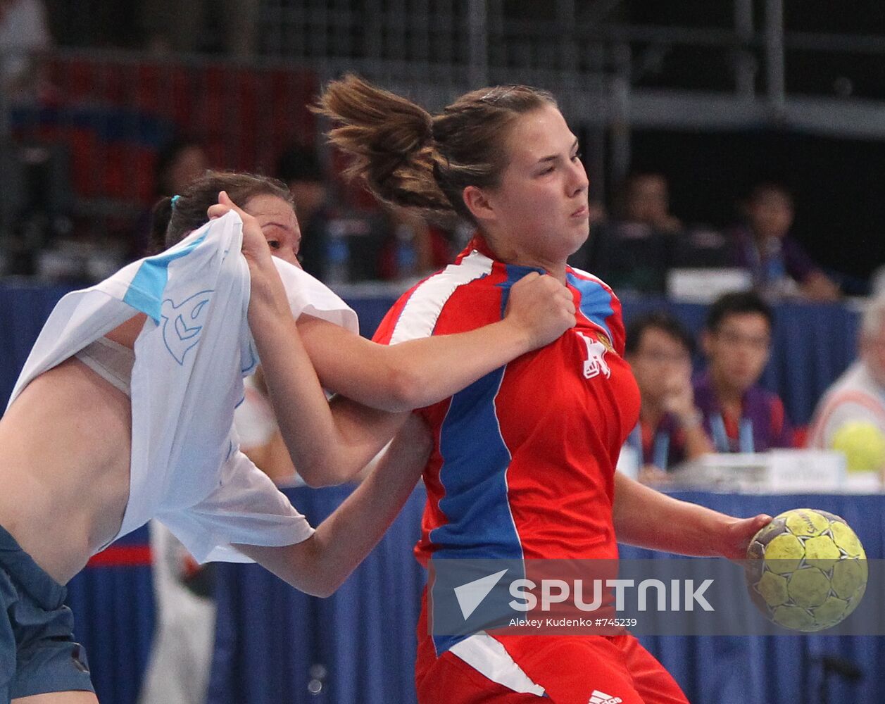 Russian women's handball team reaches Youth Olympics finals